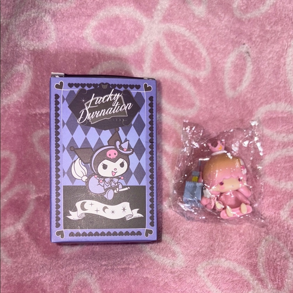 Kuromi Lucky Divination Figure - Picture 1 of 4